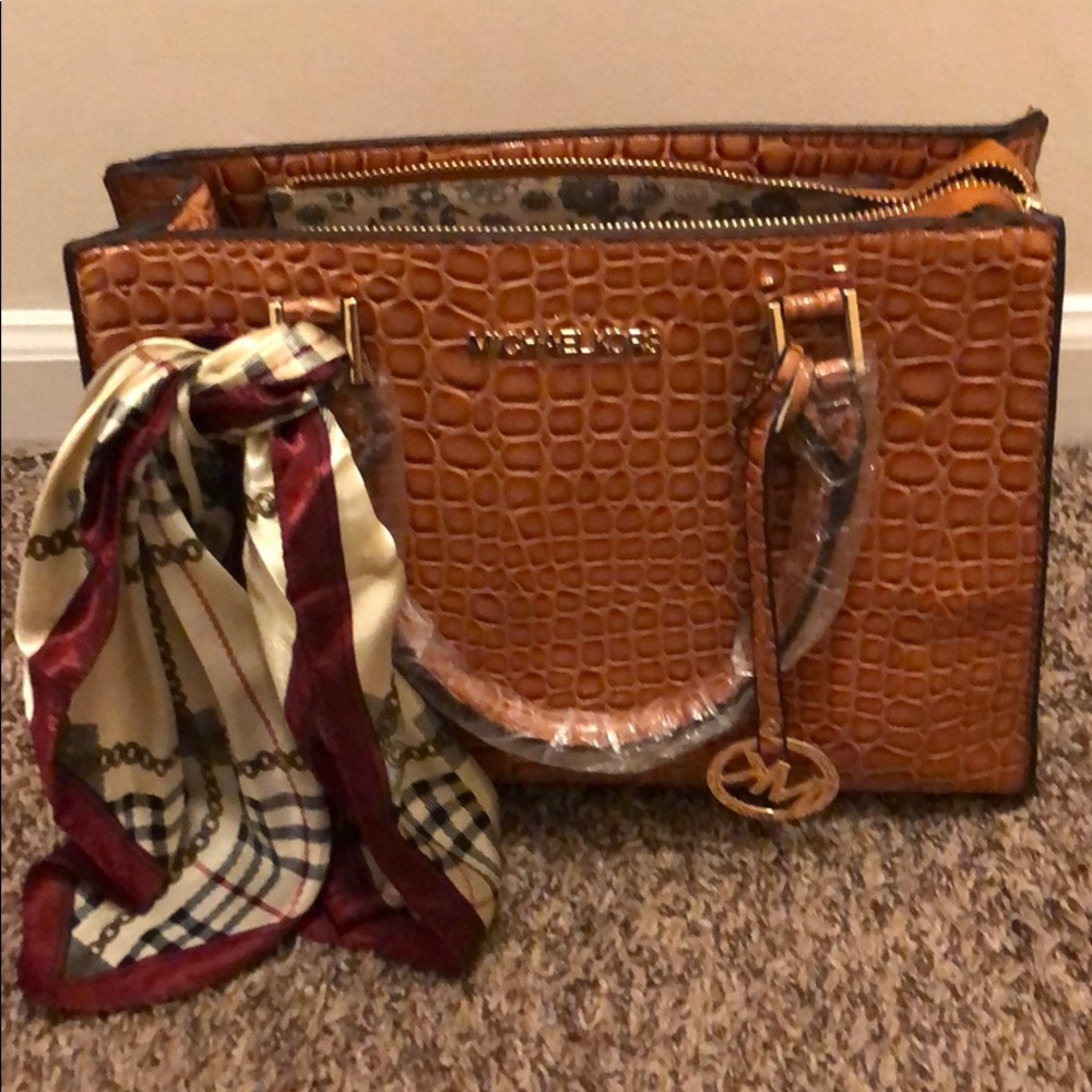 Michael Kors purse
